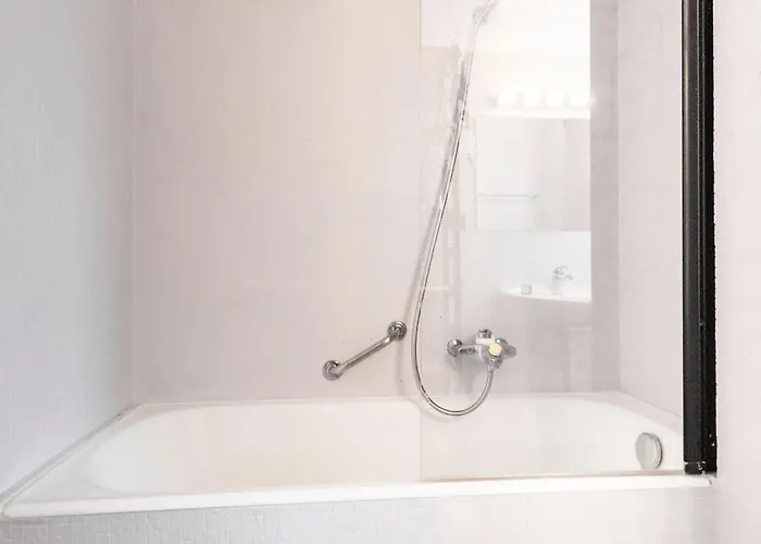 La Ruinette-one-bed In Centre דירה וורבייה